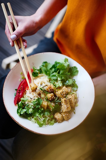 saladsandwichasian-foodbeerwinemeal-640x480-98779477.jpeg
