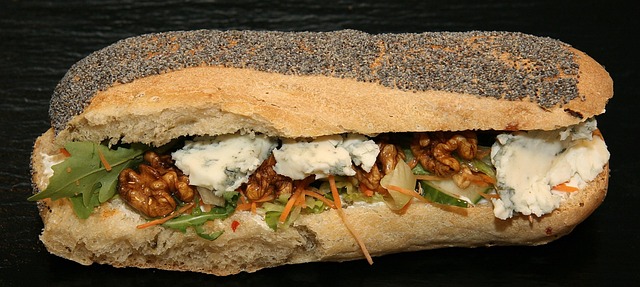 saladsandwichchinese-foodbeerwinemeal-640x480-56598603.jpeg
