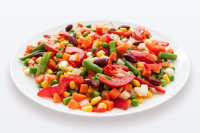 saladsandwichmexican-foodbeerwinemeal-640x480-57458653.jpeg