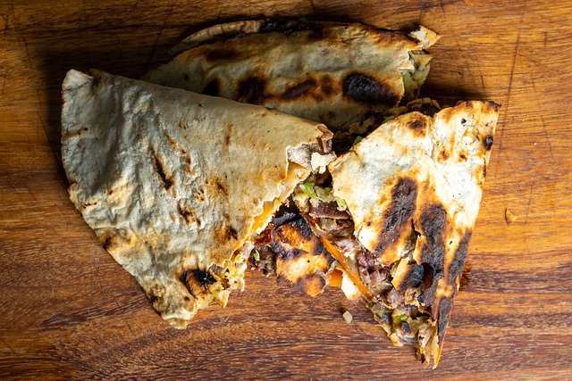 saladsandwichmexican-foodbeerwinemeal-640x480-69853577.jpeg