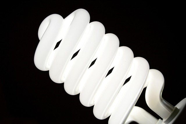 electricianelectric-lightslightslampther-640x480-52389074.jpeg