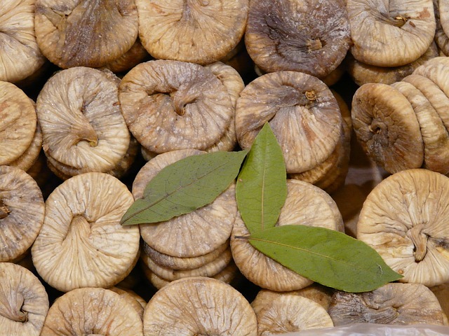farmers-market-640x480-47526130.jpeg