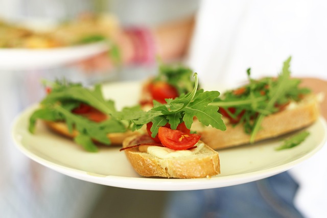 food-trucksaladsandwichitalian-foodbeerw-640x480-52262357.jpeg