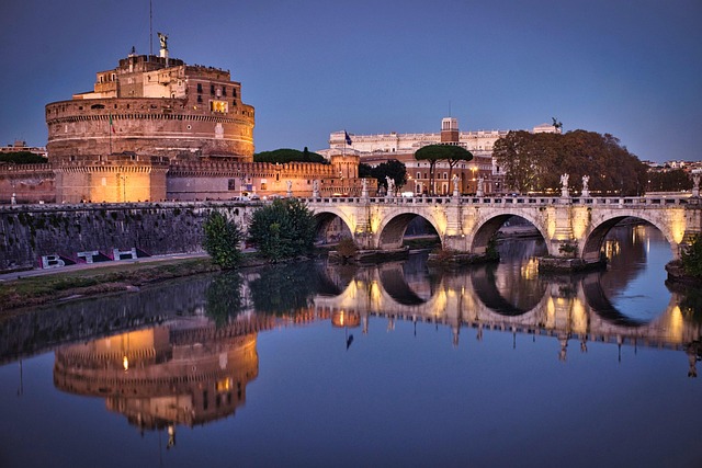 historic-landmarks-architecture-heritage-640x480-41507214.jpeg