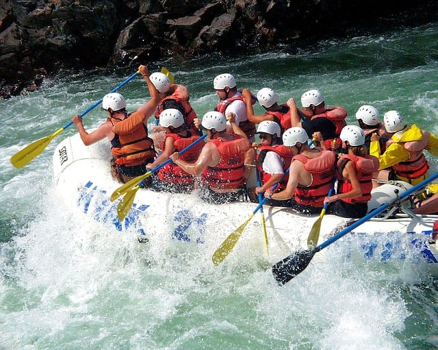 McKenzie River Kayaking: Safety Tips for Navigating Prime Spots