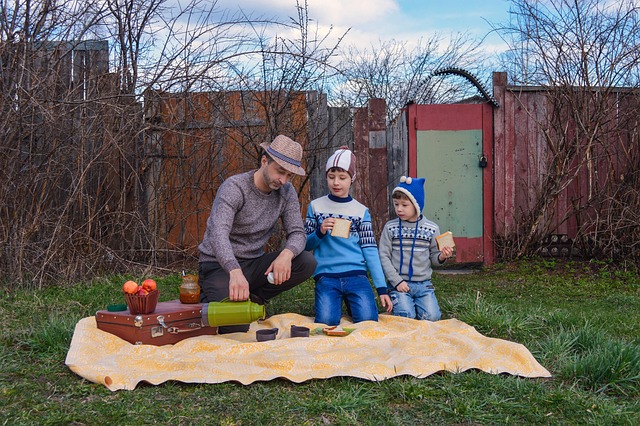 parks-nature-family-trails-picnic-playgr-640x480-81226541.jpeg