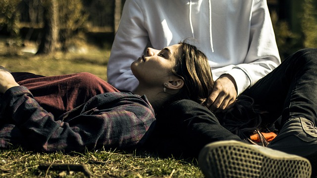peopleyoung-manyoung-womancouple-640x480-39690227.jpeg