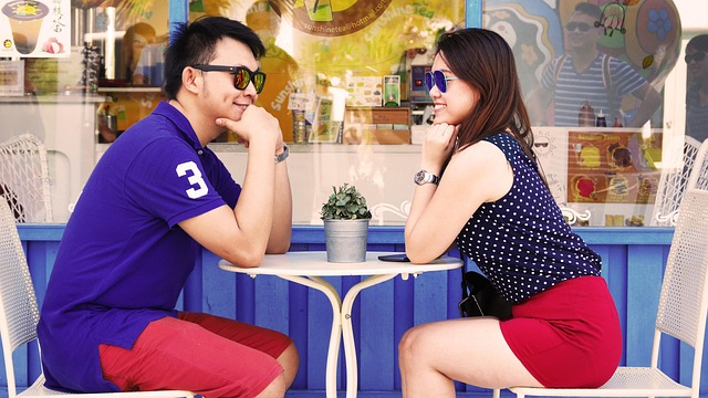peopleyoung-manyoung-womancouple-640x480-58734223.jpeg