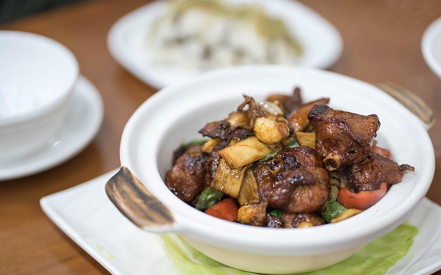 saladsandwichchinese-foodbeerwinemeal-640x480-96897304.jpeg
