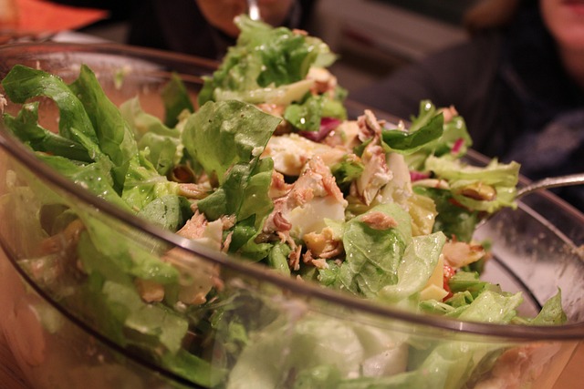 saladsandwichmexican-foodbeerwinemeal-640x480-67332716.jpeg