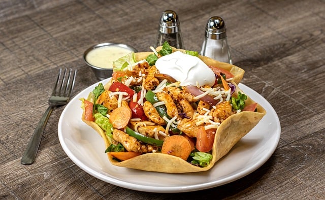 saladsandwichmexican-foodbeerwinemeal-640x480-86949109.jpeg