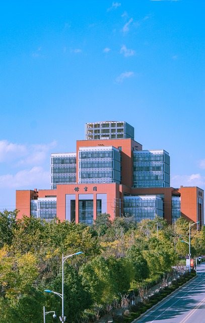campus-640x480-11891242.jpeg
