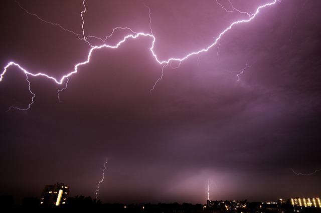 electric-lights-640x480-57441830.jpeg