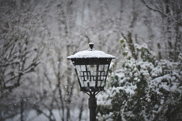 lamp-640x480-10527810.jpeg