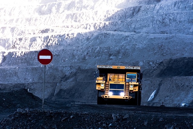 mining-640x480-99365842.jpeg