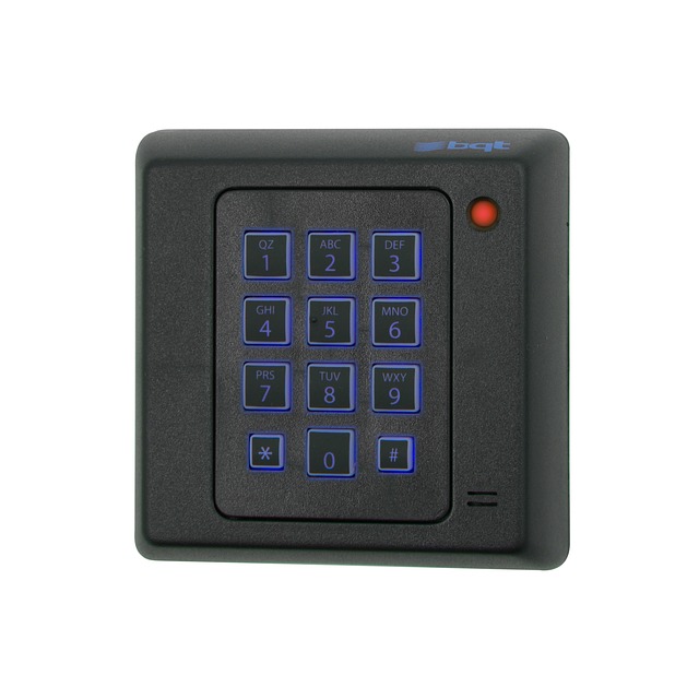 outdoor-security-doorbell-system-640x480-53861836.jpeg