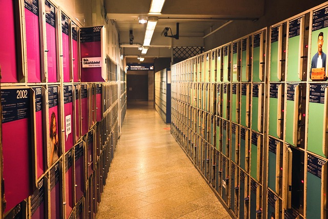 privacy-640x480-91190828.jpeg