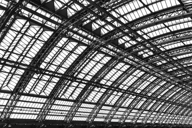 roof-640x480-93454602.jpeg