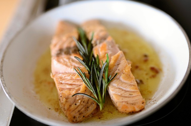 salmon-640x480-87869374.jpeg