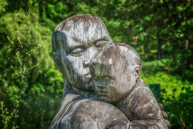 sculpture-640x480-84548984.jpeg