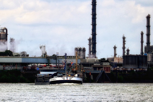 tanker-640x480-14661350.jpeg