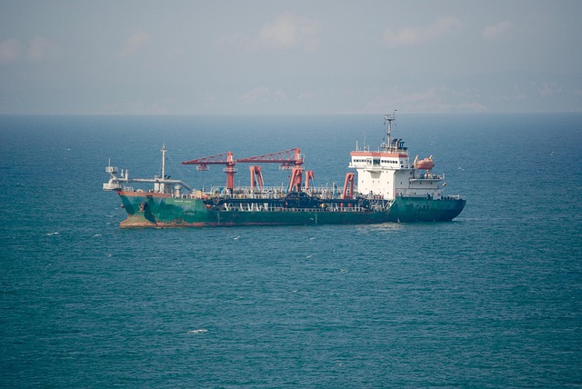 tanker-640x480-99192408.jpeg