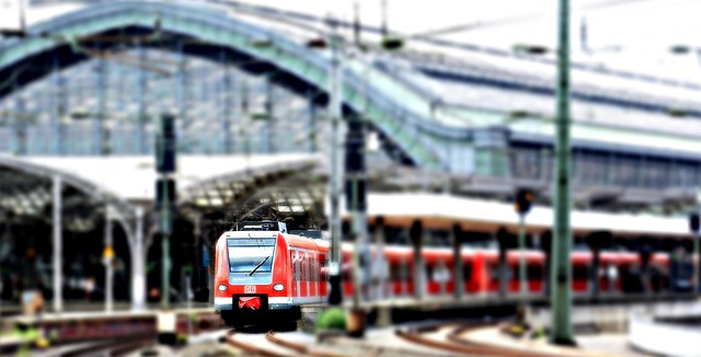 trains-640x480-30957987.jpeg