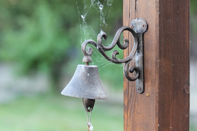 video-doorbell-for-elderly-safety-640x480-98972228.jpeg