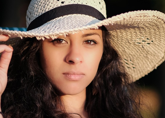 young-woman-640x480-94059089.jpeg