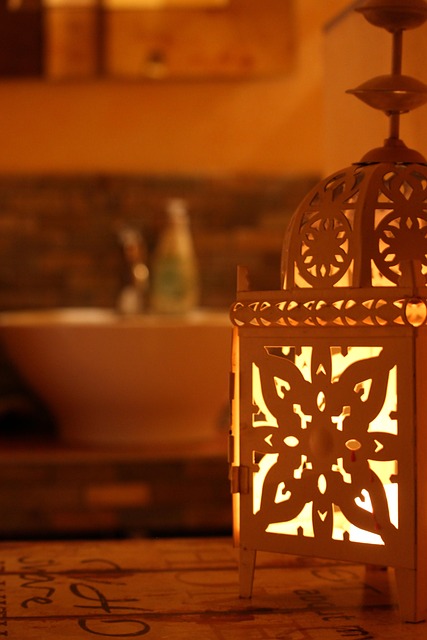 bathroom-640x480-49665256.jpeg