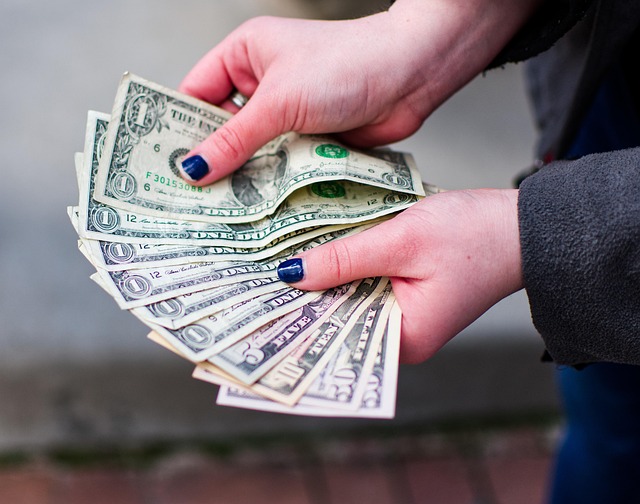 budget-640x480-31591925.jpeg