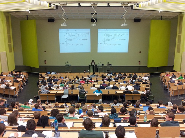 campus-640x480-6382923.jpeg