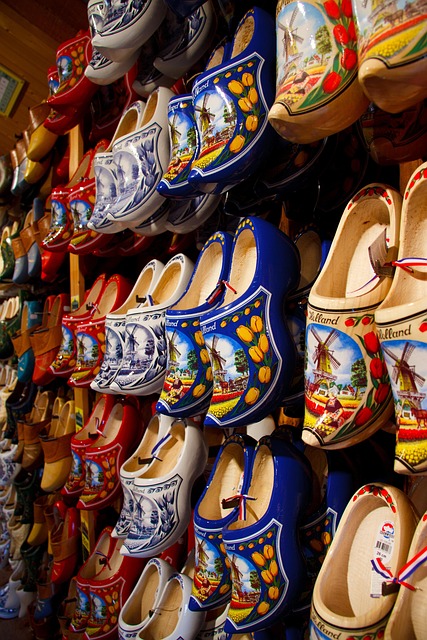 clog-640x480-30455218.jpeg