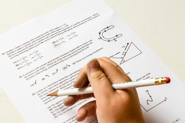 college-640x480-6479663.jpeg