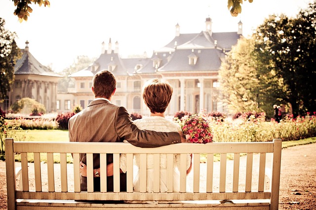 couple-640x480-24948563.jpeg