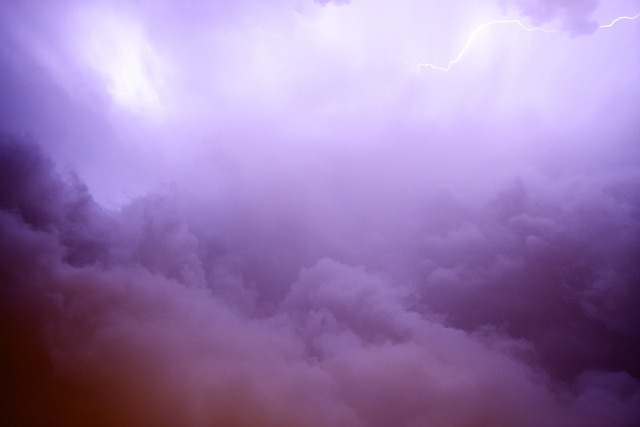 electric-lights-640x480-18527483.jpeg