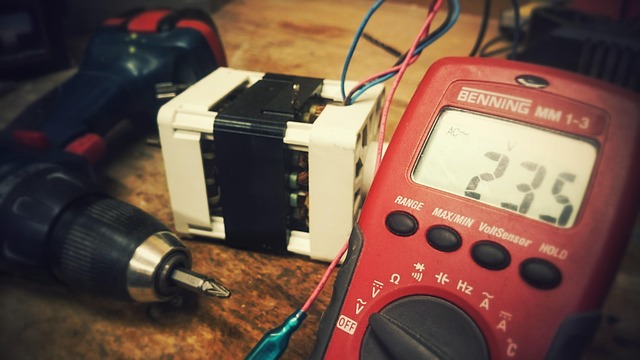 electrician-640x480-70944790.jpeg