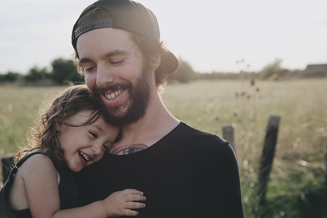 family-640x480-10677014.jpeg