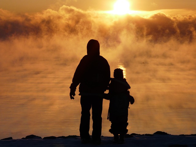 family-640x480-24848200.jpeg