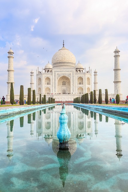 monuments-640x480-58383943.jpeg