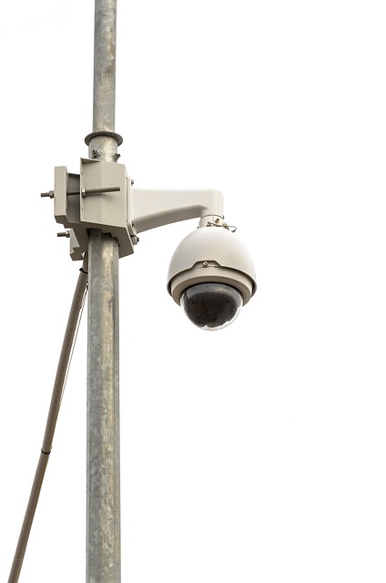 outdoor-security-doorbell-system-640x480-15305692.jpeg