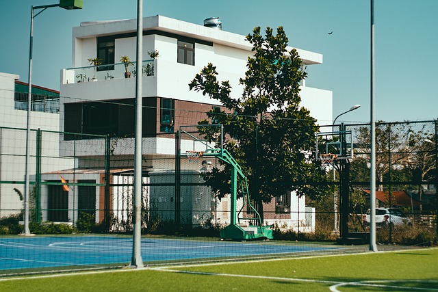 playgrounds-640x480-14016390.jpeg
