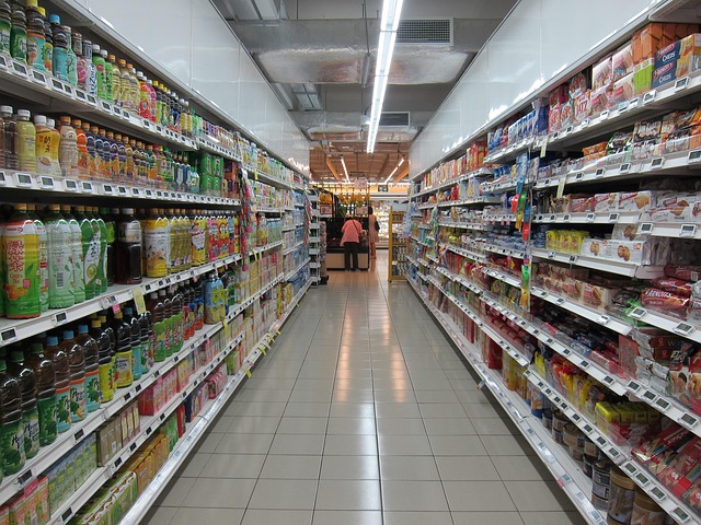 retail-640x480-53628661.jpeg