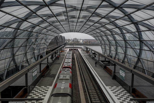 roof-640x480-39985639.jpeg