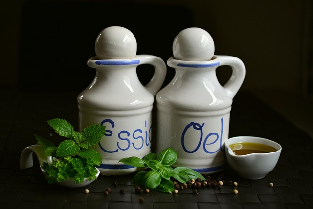 vinegar-640x480-47456206.jpeg