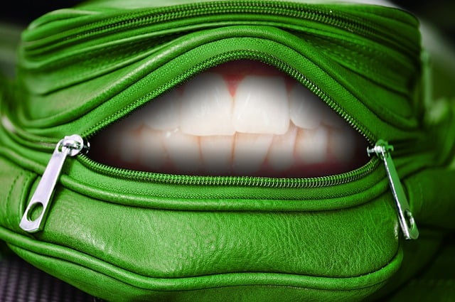 white-teeth-640x480-43036529.jpeg
