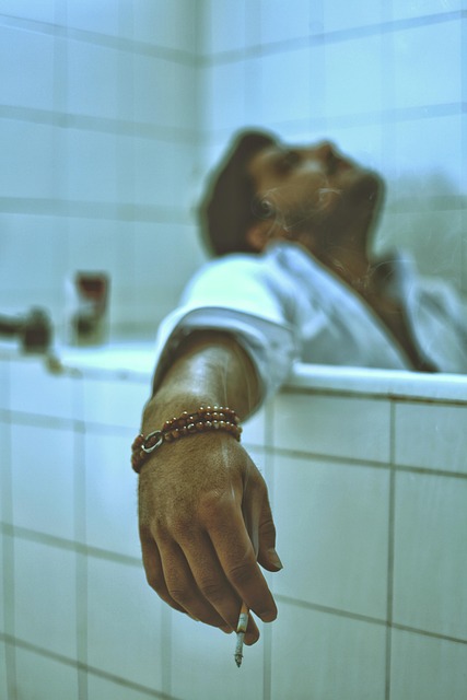 bathroom-640x480-69304648.jpeg