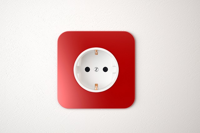 electrician-640x480-66132414.jpeg
