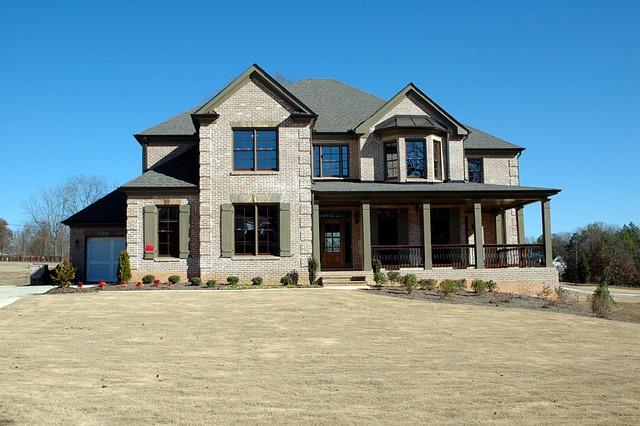 estate-640x480-55009846.jpeg