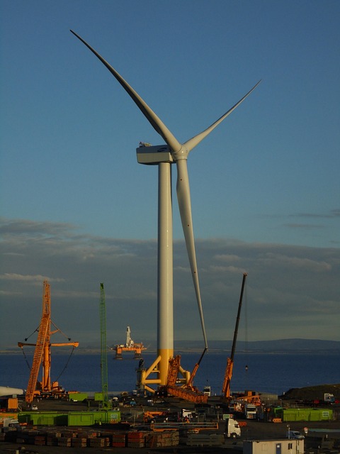 industry-640x480-56042957.jpeg